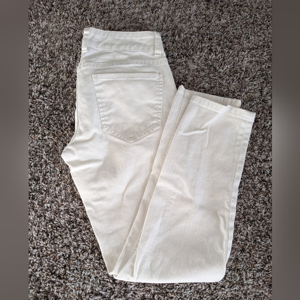 New York & Company Cropped Jeans